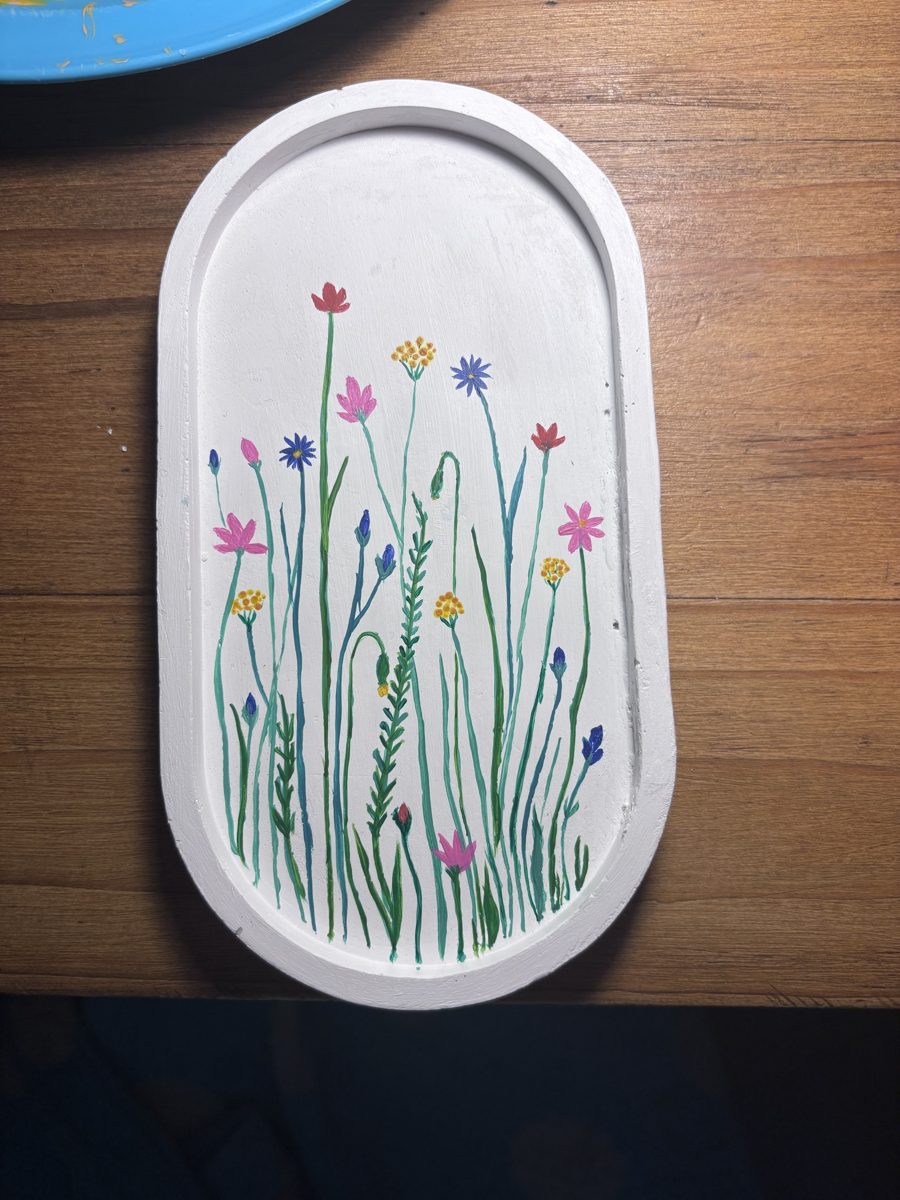 Painted oval trinket tray